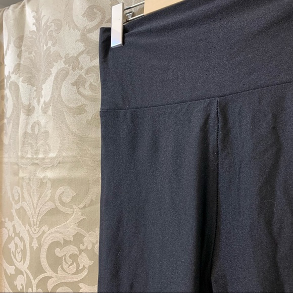 High Rise Leggings - Picture 3 of 4